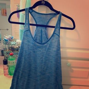 Lululemon essential tank